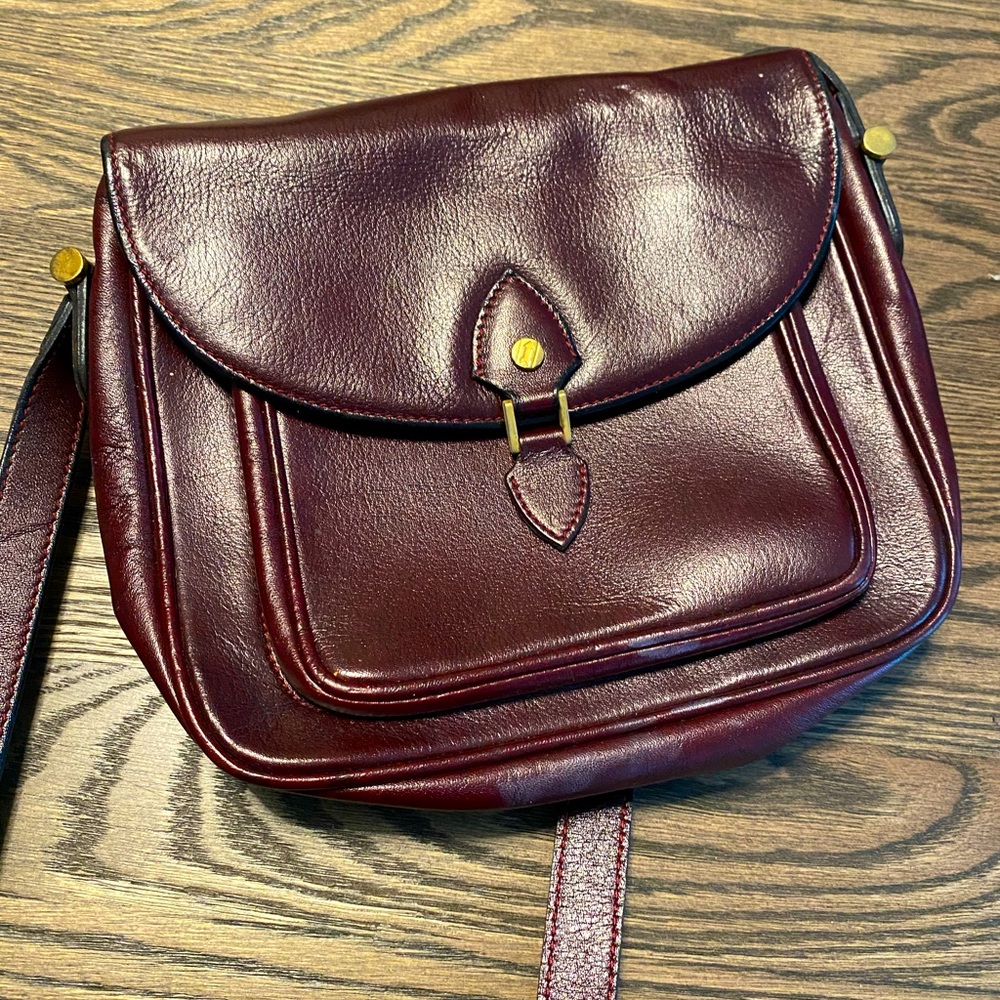 Gold Pfeil high end vintage leather purse